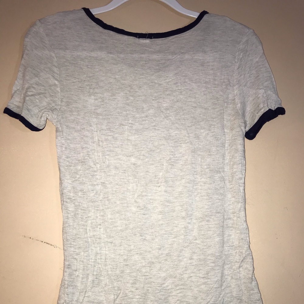 T-Shirt - Picture 3 of 3